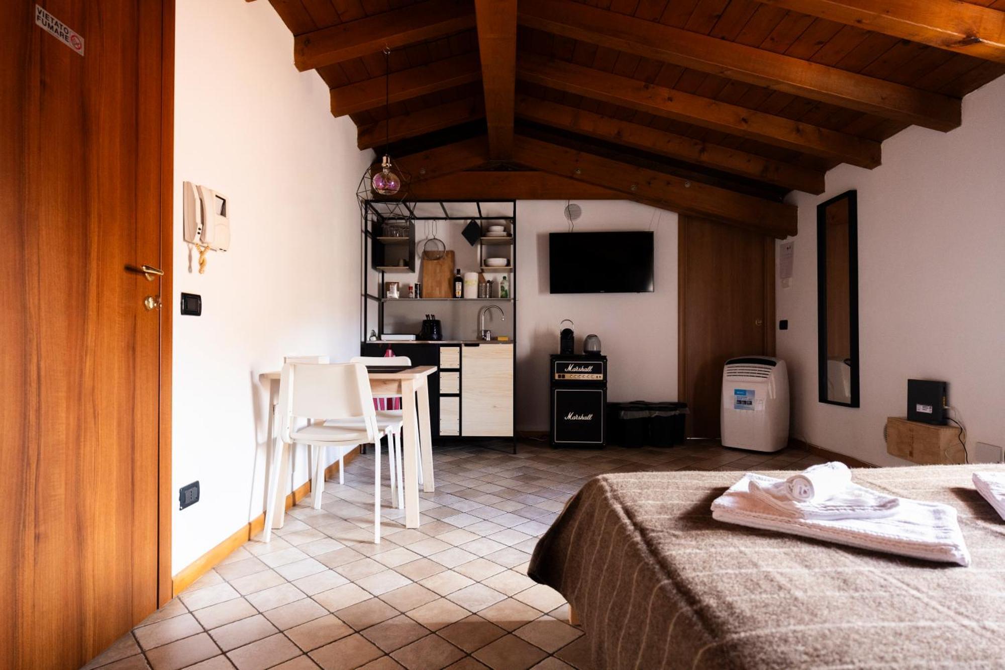 Traditional Italian House - Franciacorta Rovato Exterior foto